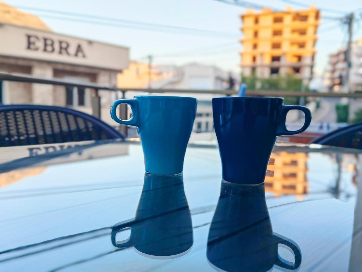 Mialex Apartments Dobra Voda Luaran gambar