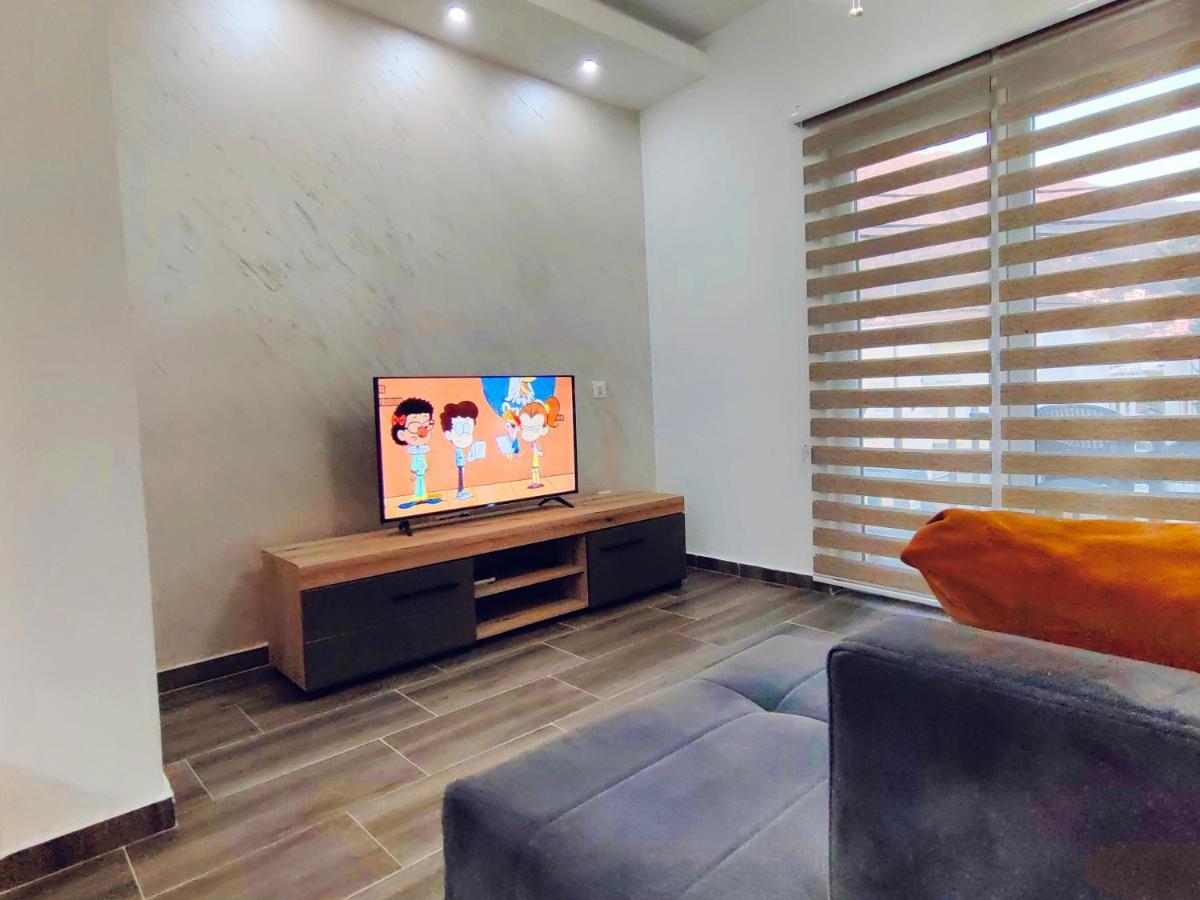 Mialex Apartments Dobra Voda Luaran gambar